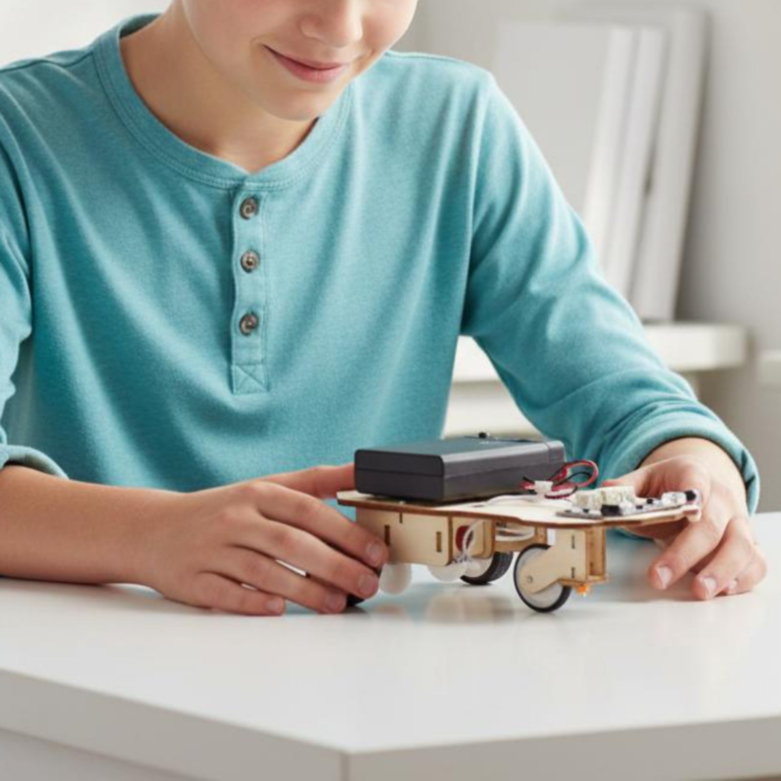 Houten intelligente voertuigbo - Science Robot recensie en prijs